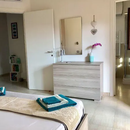 Casa Simius Deluxe فيلاّسيمِيوس